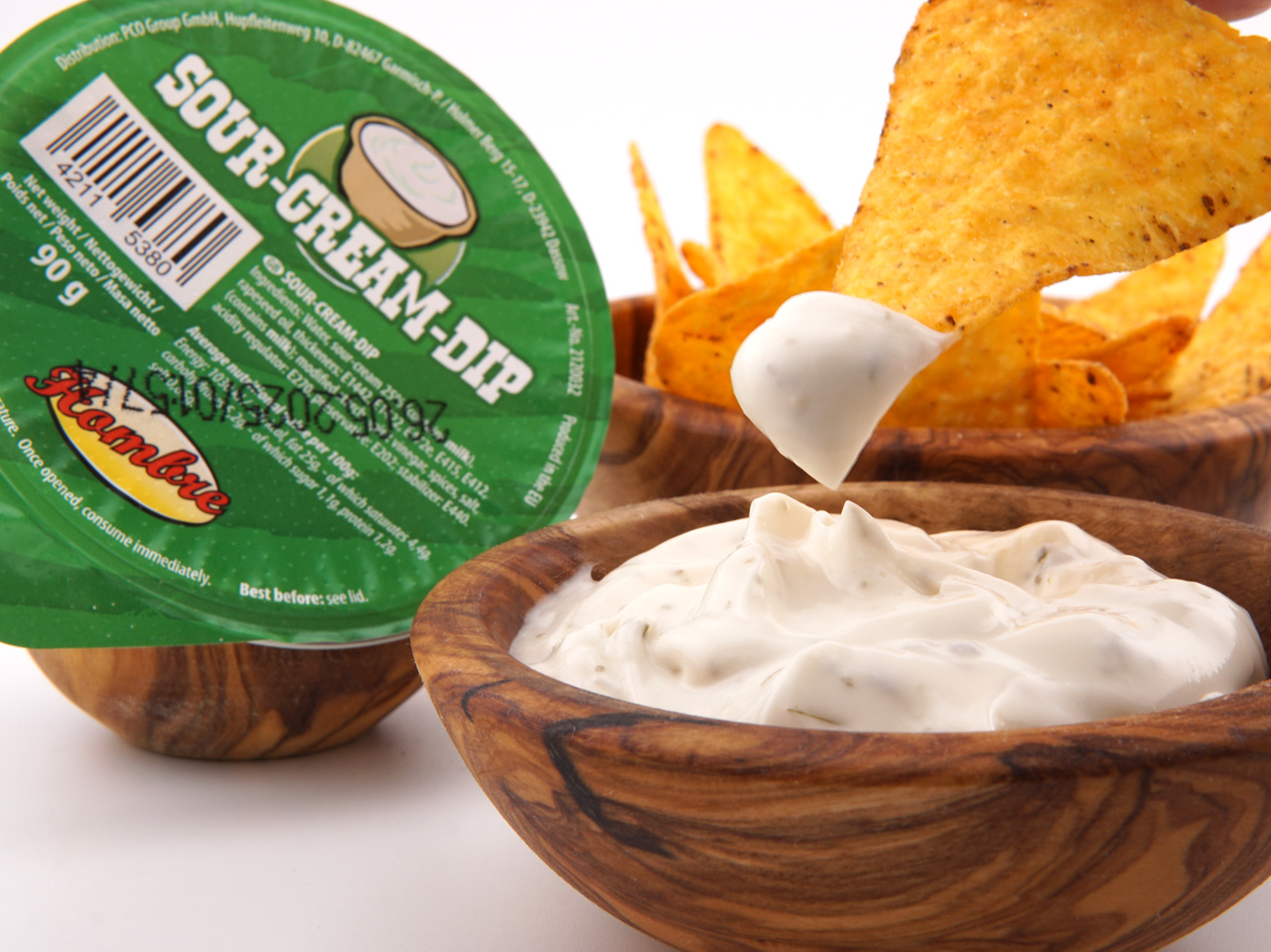 Hombre Sour Cream Dip 90 g – cremiger Dip mit Sauerrahm und Nachos